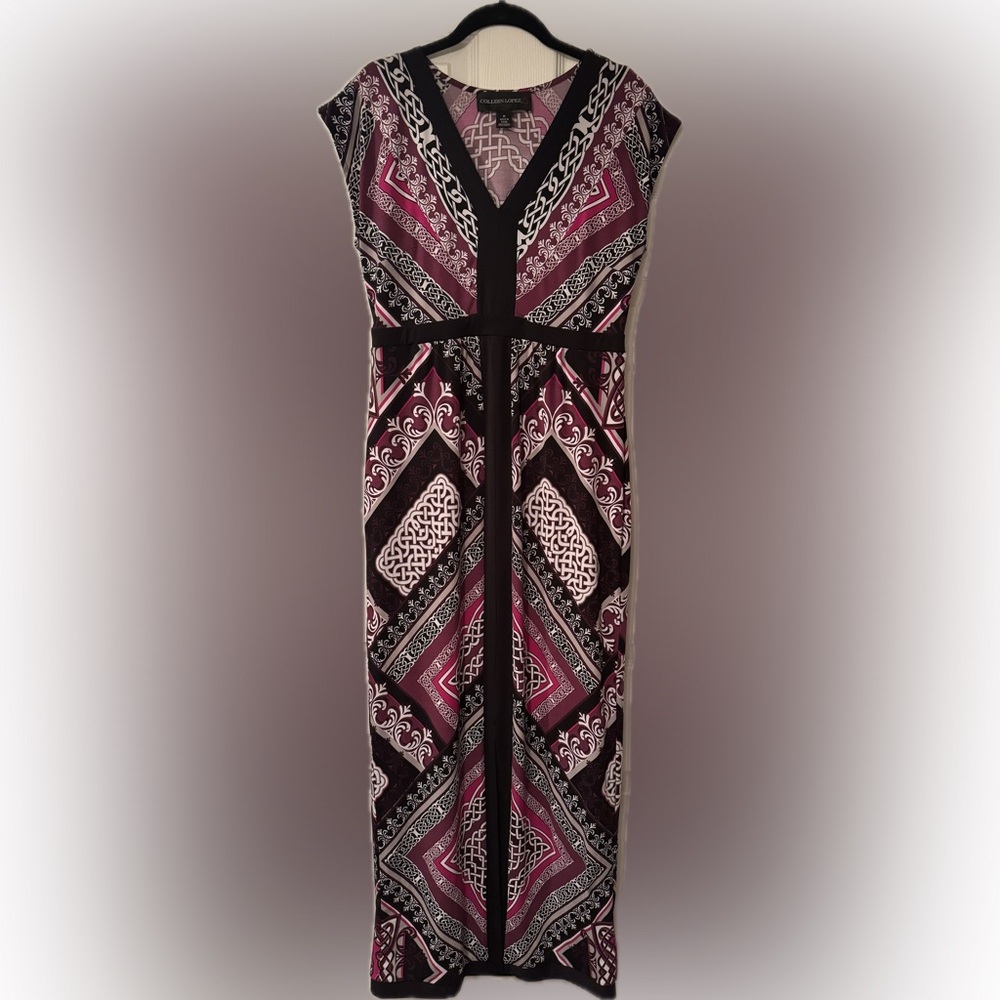 Colleen Lopez Size Medium Pink,Purple,Black,White pattern maxi dress. Gorgeous!